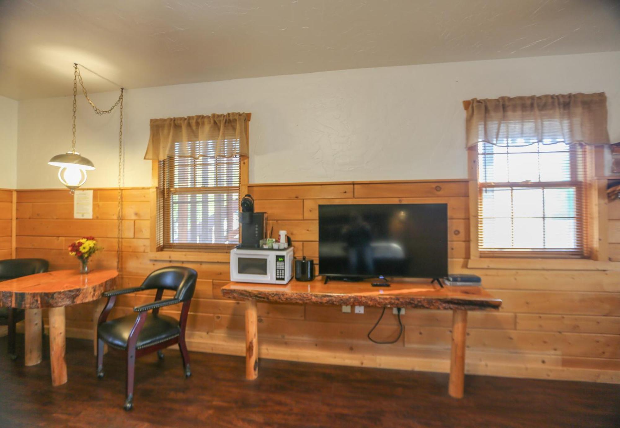 Chinook Winds Lodge Dubois Buitenkant foto